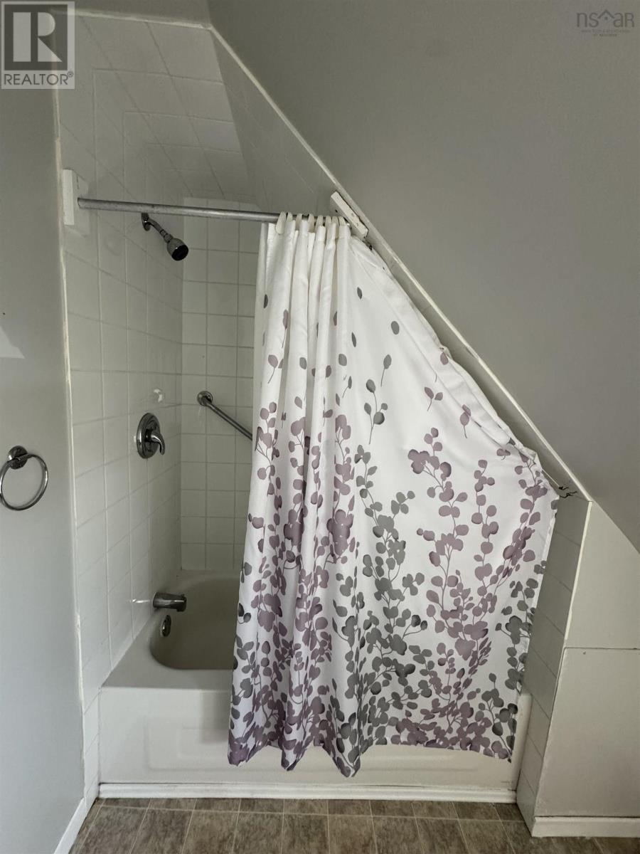 30 Pleasant Street, Dominion, Nova Scotia  B1G 1S6 - Photo 13 - 202519876