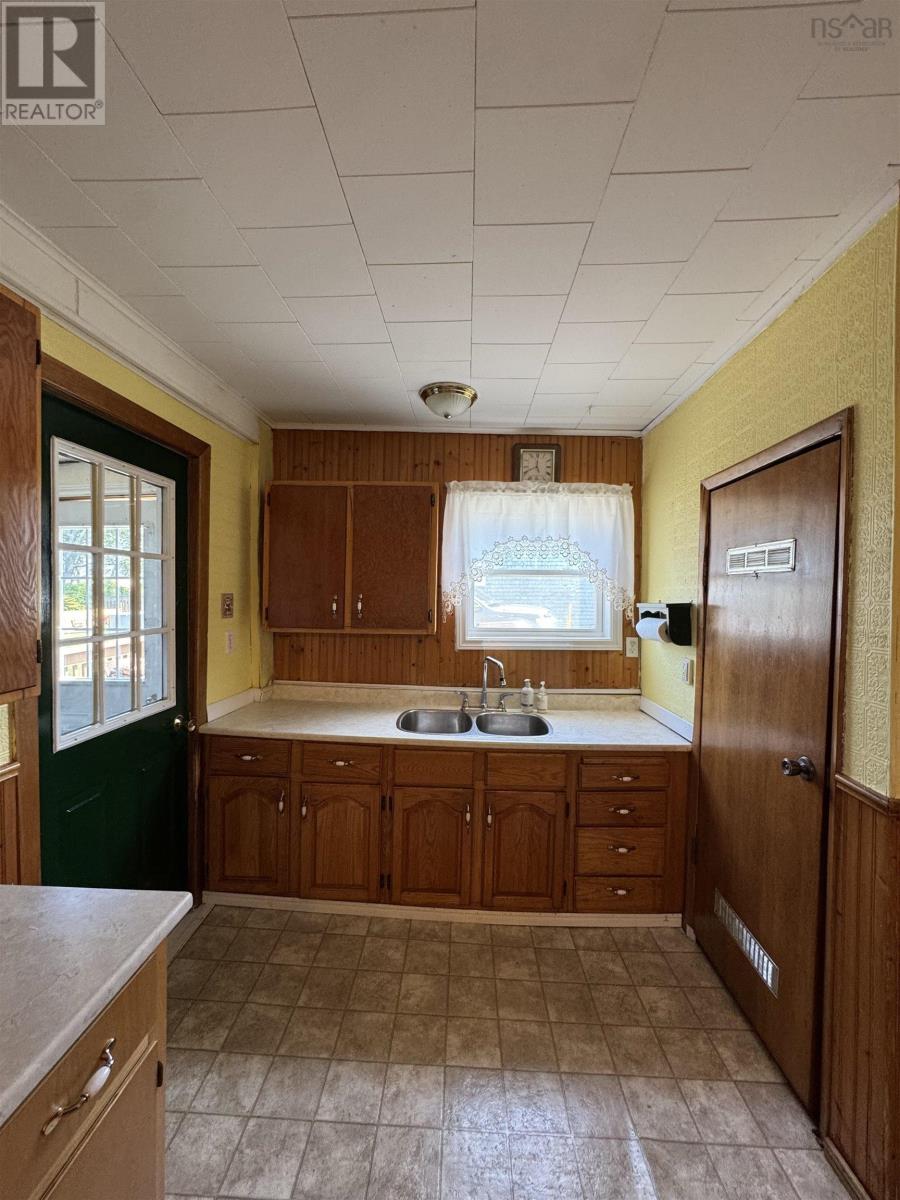 30 Pleasant Street, Dominion, Nova Scotia  B1G 1S6 - Photo 9 - 202519876