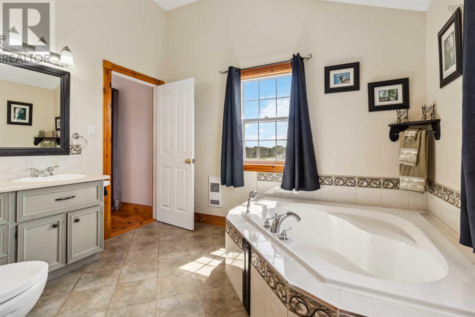 250 Beaver Bank Road, Beaver Bank, Nova Scotia  B4E 1J7 - Photo 29 - 202510538