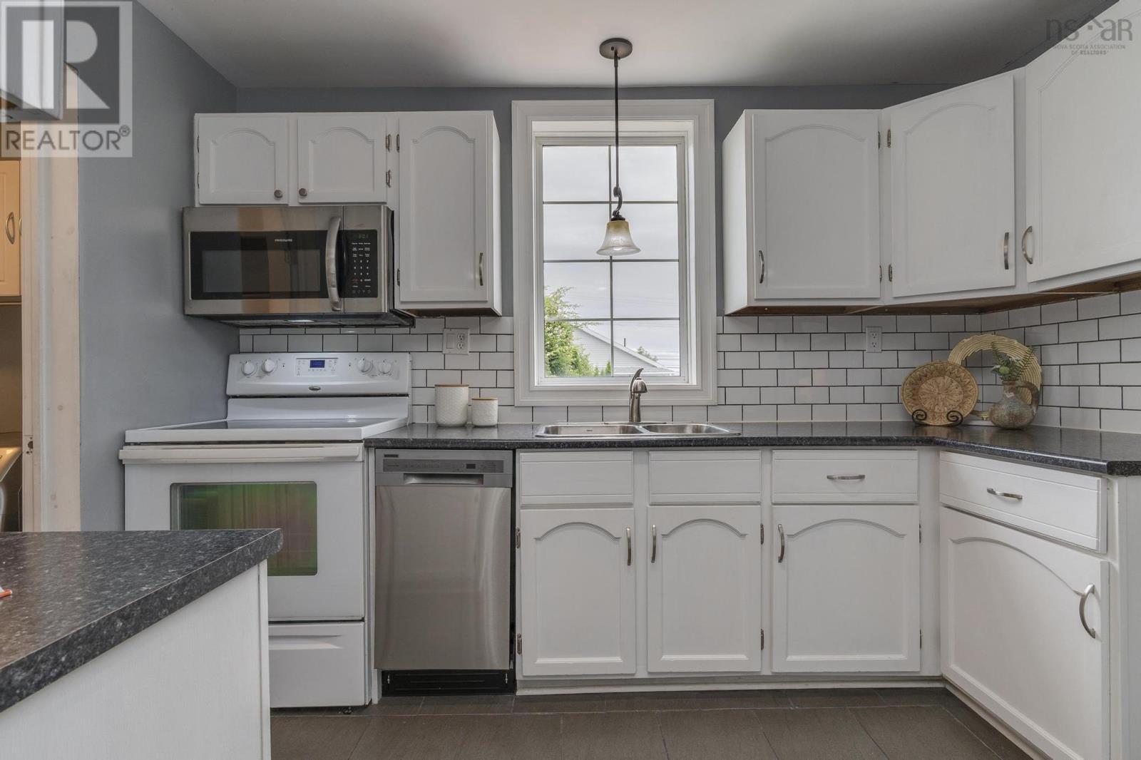 3 Hayes Street, Halifax, Nova Scotia  B3R 2B6 - Photo 14 - 202513203