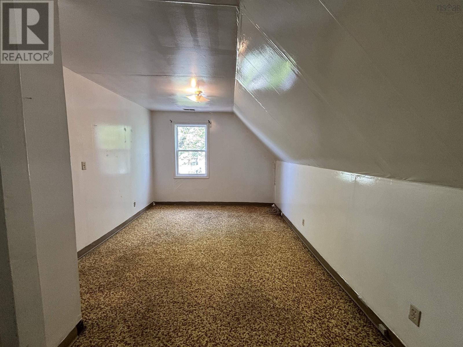 11 Ashby Road, Sydney, Nova Scotia  B1P 2R7 - Photo 6 - 202513636