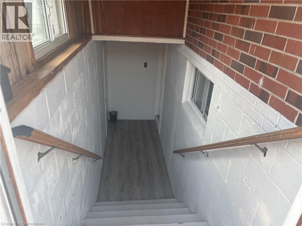 248 Felan Avenue Unit# Basement, Oakville, Ontario  L6K 2X6 - Photo 3 - 40757630