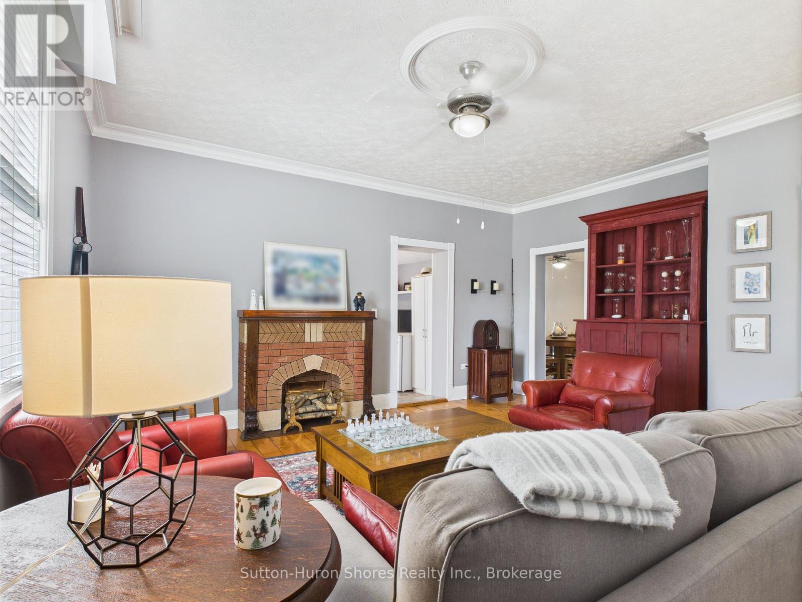 668 Gustavus Street, Saugeen Shores, Ontario  N0H 2C0 - Photo 9 - X12249897