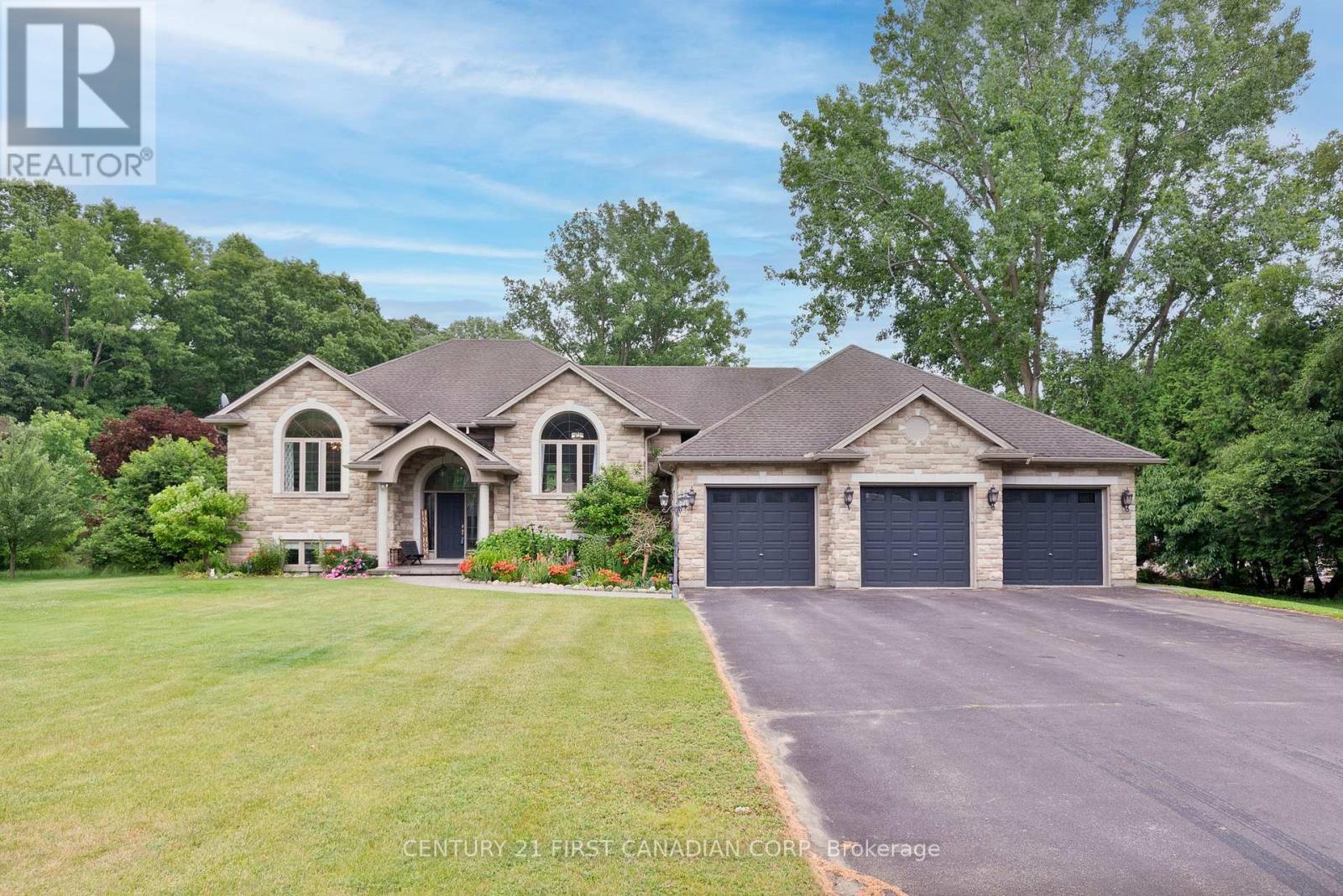 24677 PIONEER LINE, West Elgin, Ontario