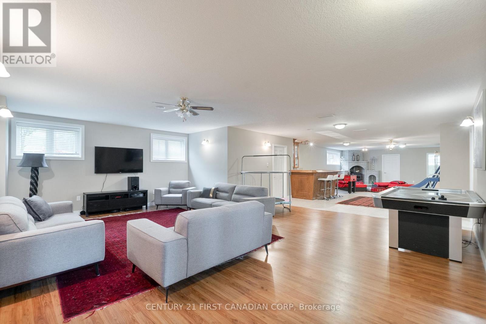 24677 Pioneer Line, West Elgin, Ontario  N0L 2P0 - Photo 26 - X12329462
