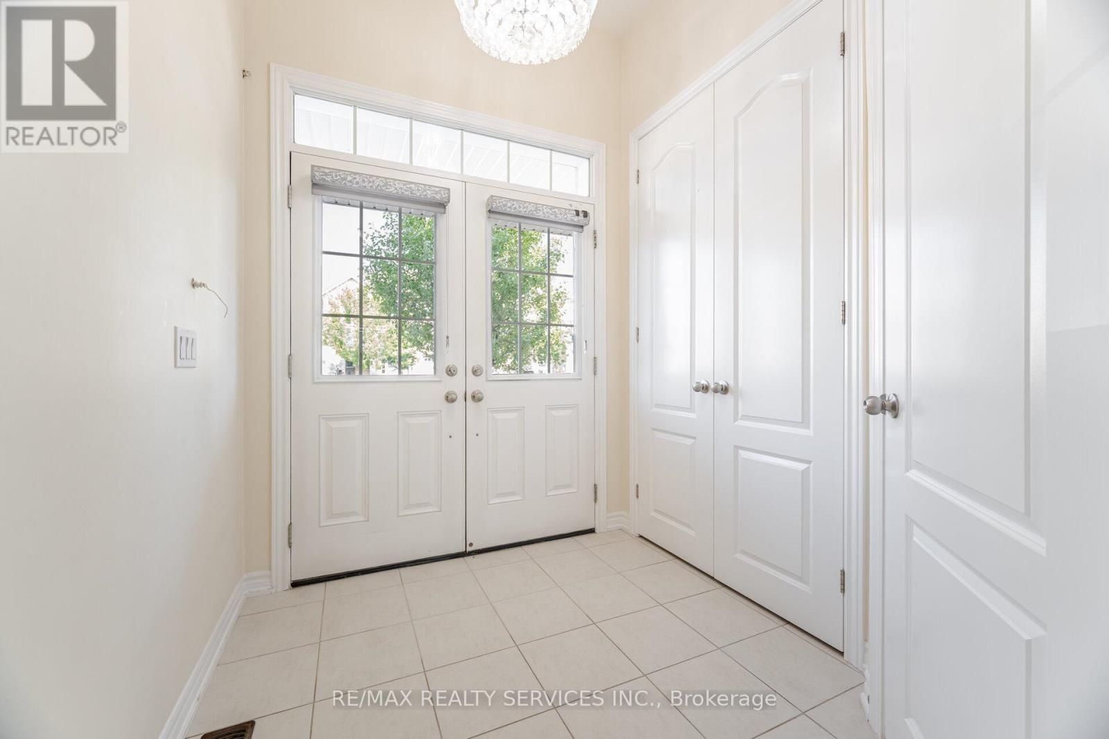 Property at 54 MAPLE CIDER STREET image 5