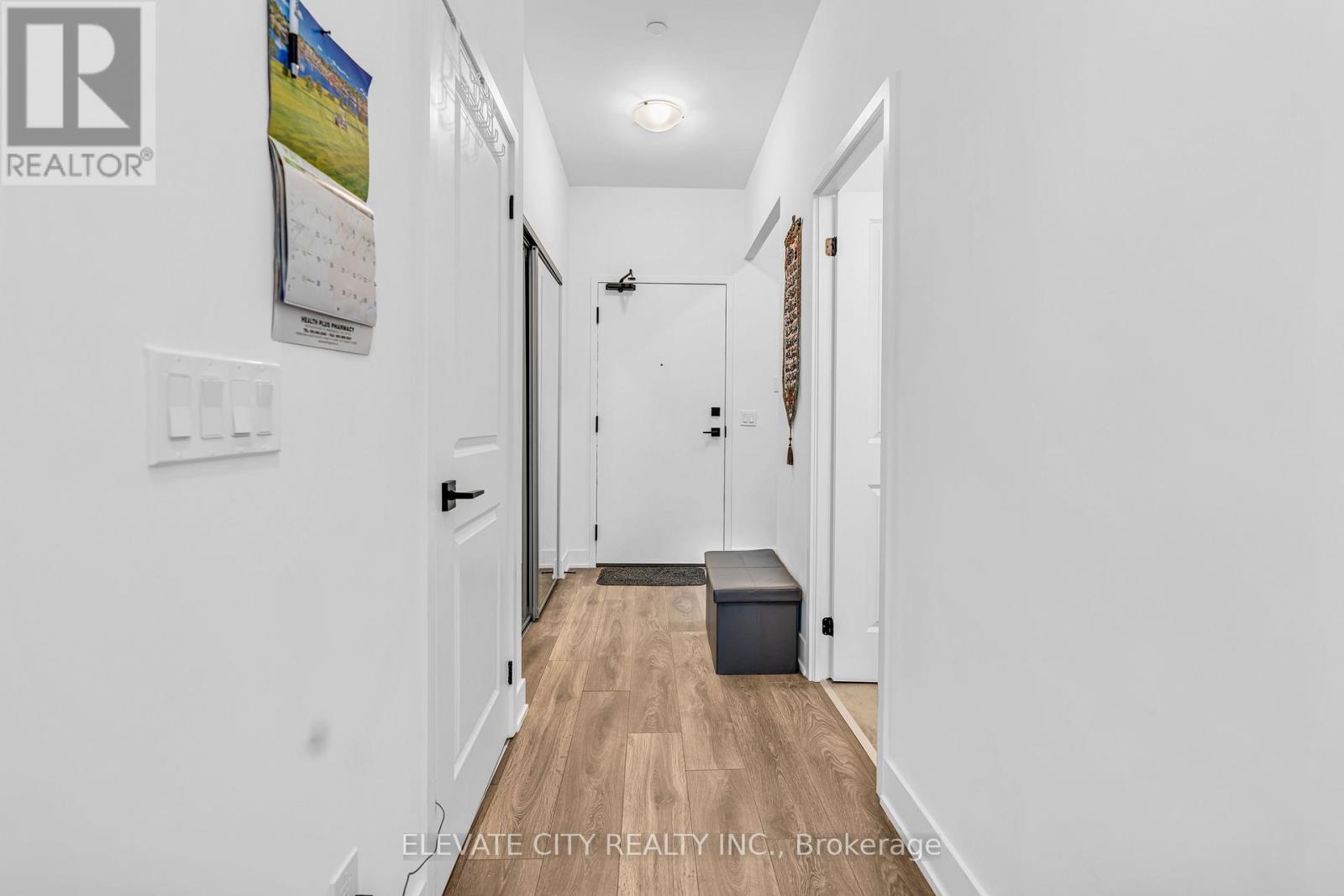 219 - 2489 Taunton Road, Oakville, Ontario  L6H 3R9 - Photo 2 - W12329403