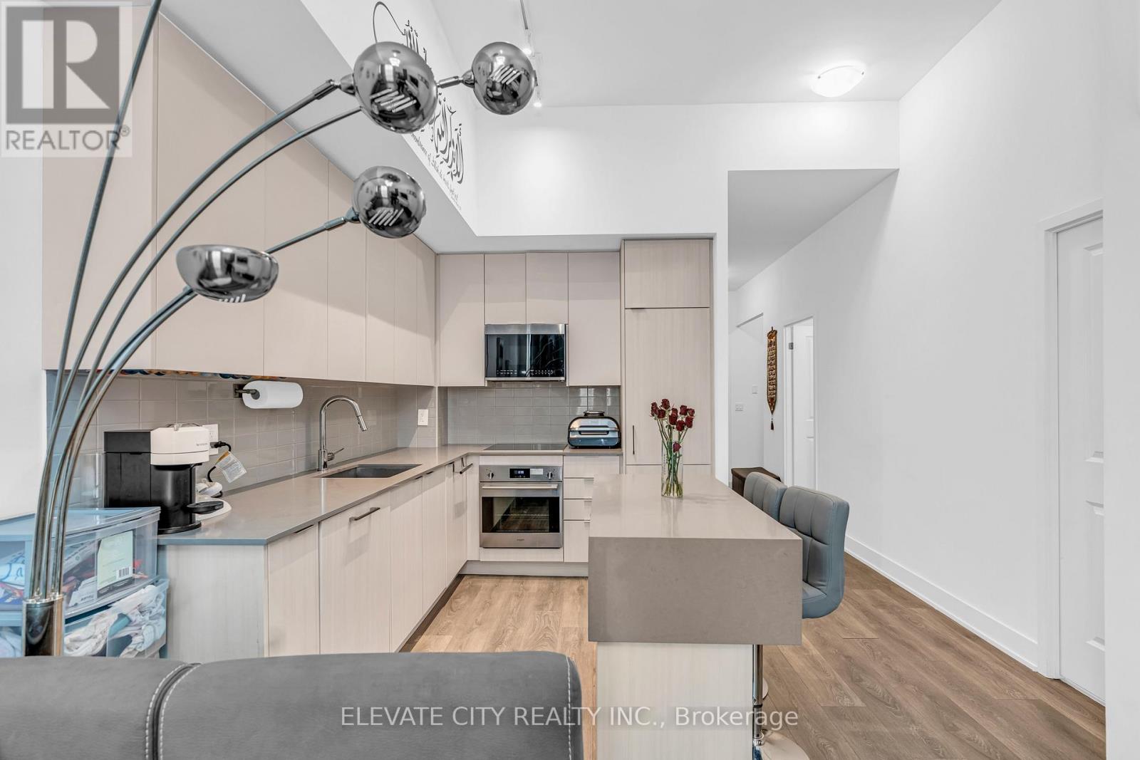 219 - 2489 Taunton Road, Oakville, Ontario  L6H 3R9 - Photo 6 - W12329403