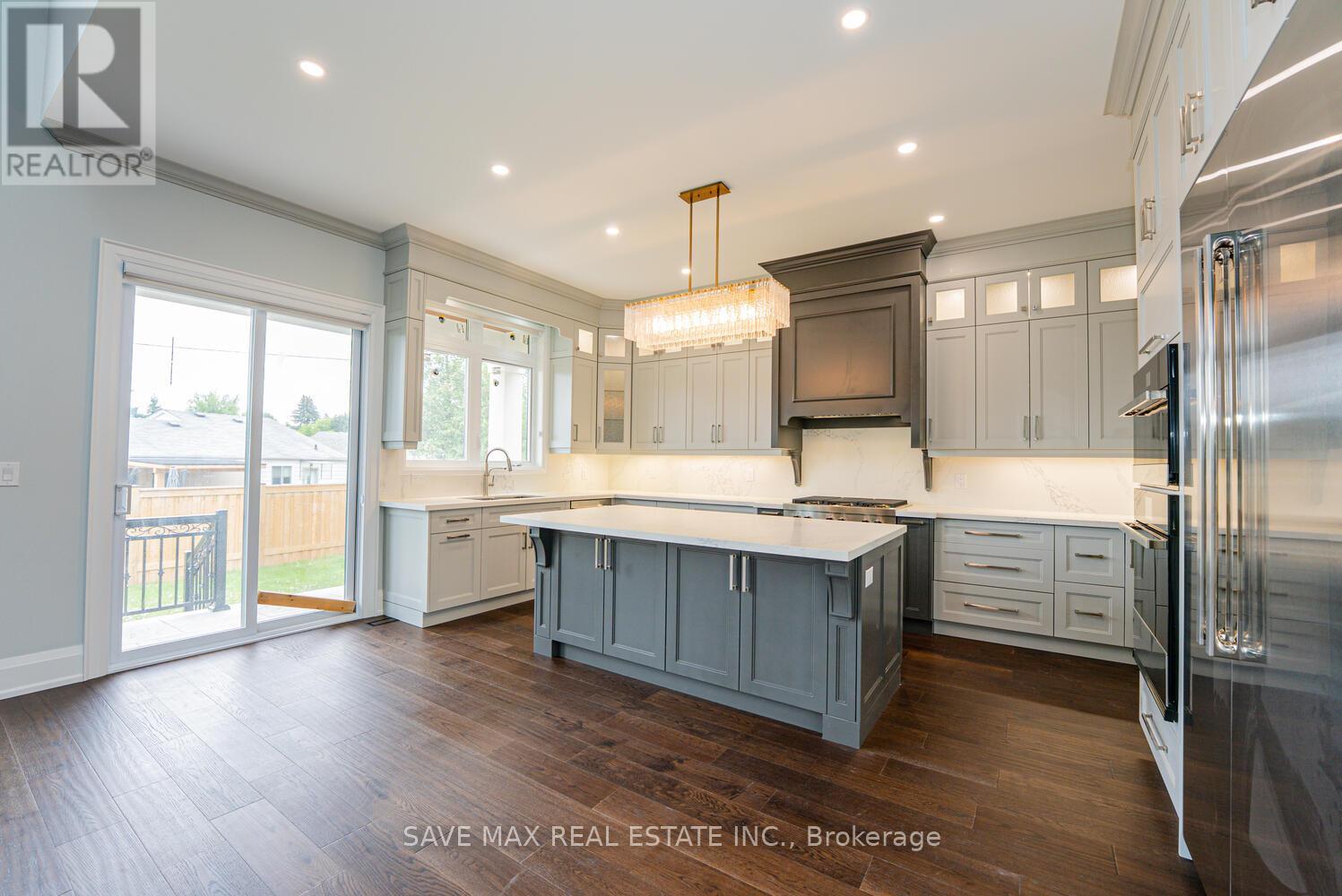 1510 Bridge Road, Oakville, Ontario  L6L 2E3 - Photo 16 - W12329407