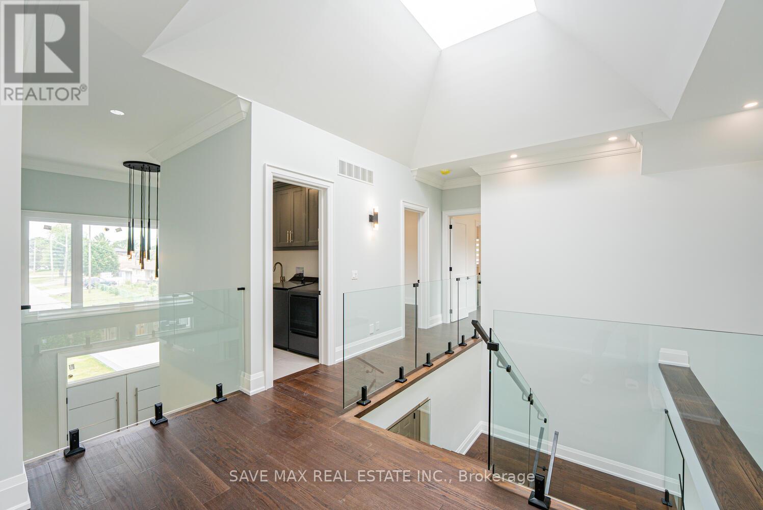 1510 Bridge Road, Oakville, Ontario  L6L 2E3 - Photo 24 - W12329407