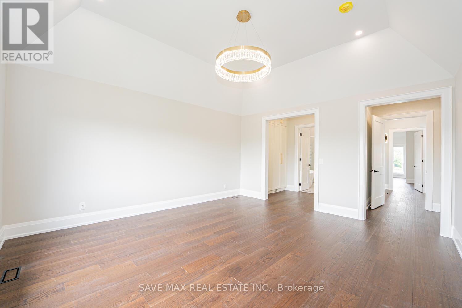 1510 Bridge Road, Oakville, Ontario  L6L 2E3 - Photo 25 - W12329407