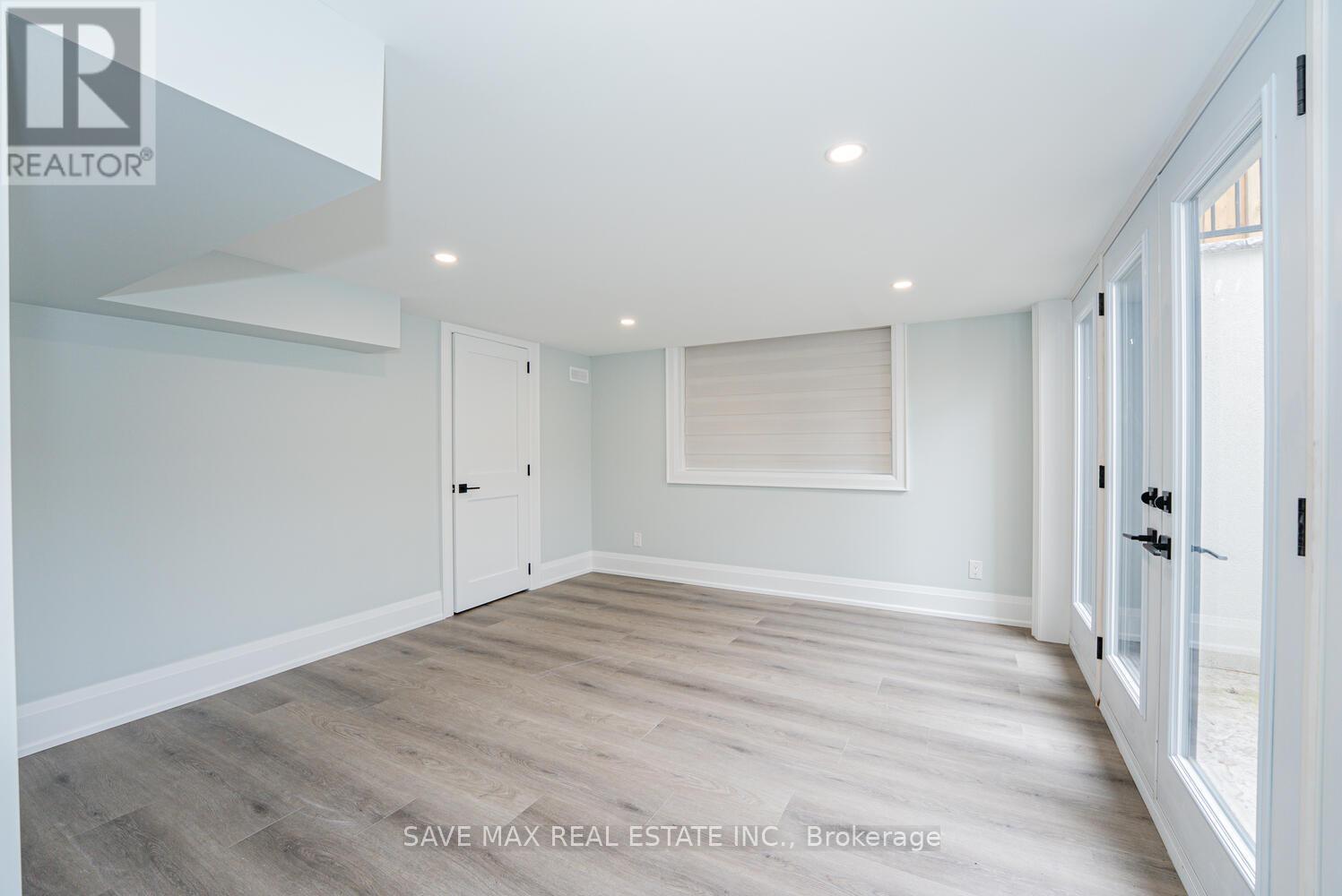 1510 Bridge Road, Oakville, Ontario  L6L 2E3 - Photo 38 - W12329407