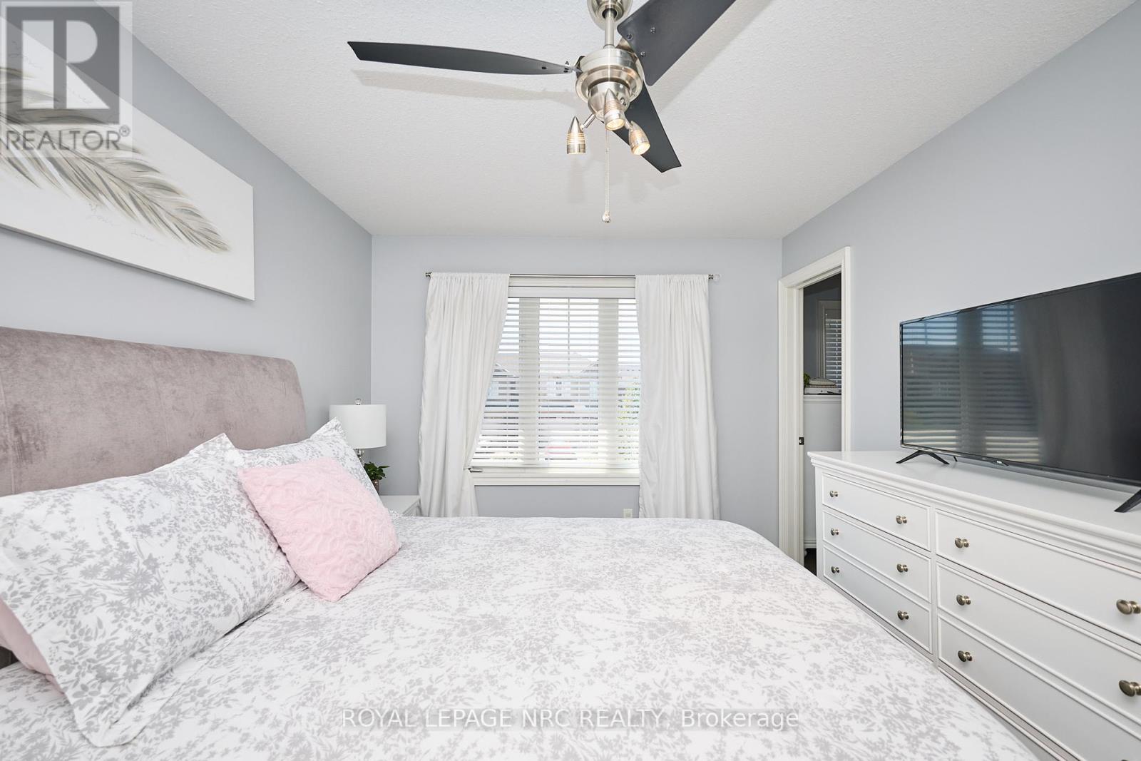 118 Roselawn Crescent, Welland, Ontario  L3C 0C4 - Photo 23 - X12329473