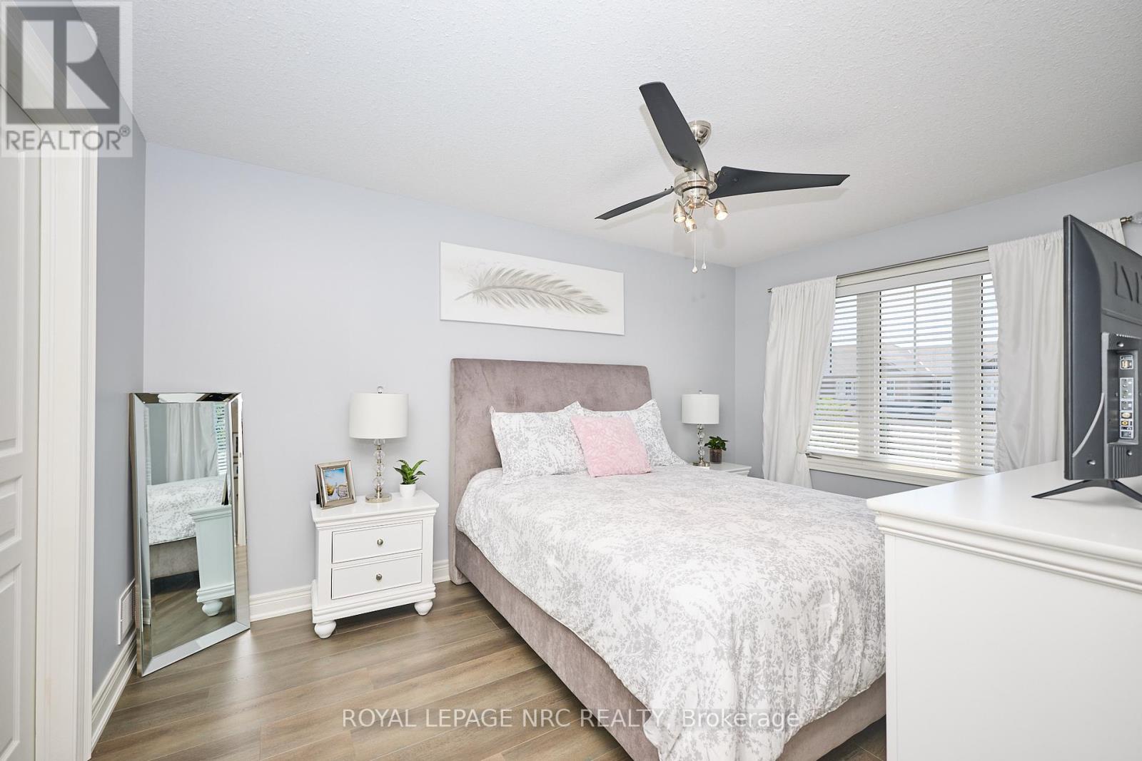 118 Roselawn Crescent, Welland, Ontario  L3C 0C4 - Photo 25 - X12329473