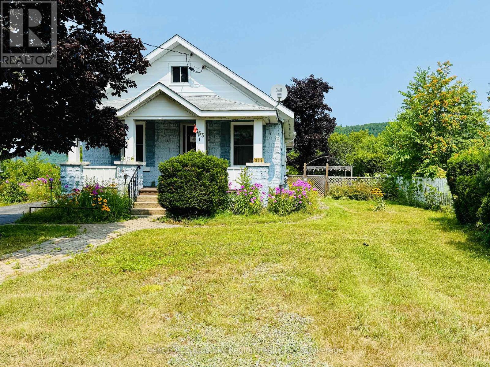363 Park Street, Mattawa, Ontario  P0H 1V0 - Photo 1 - X12329439