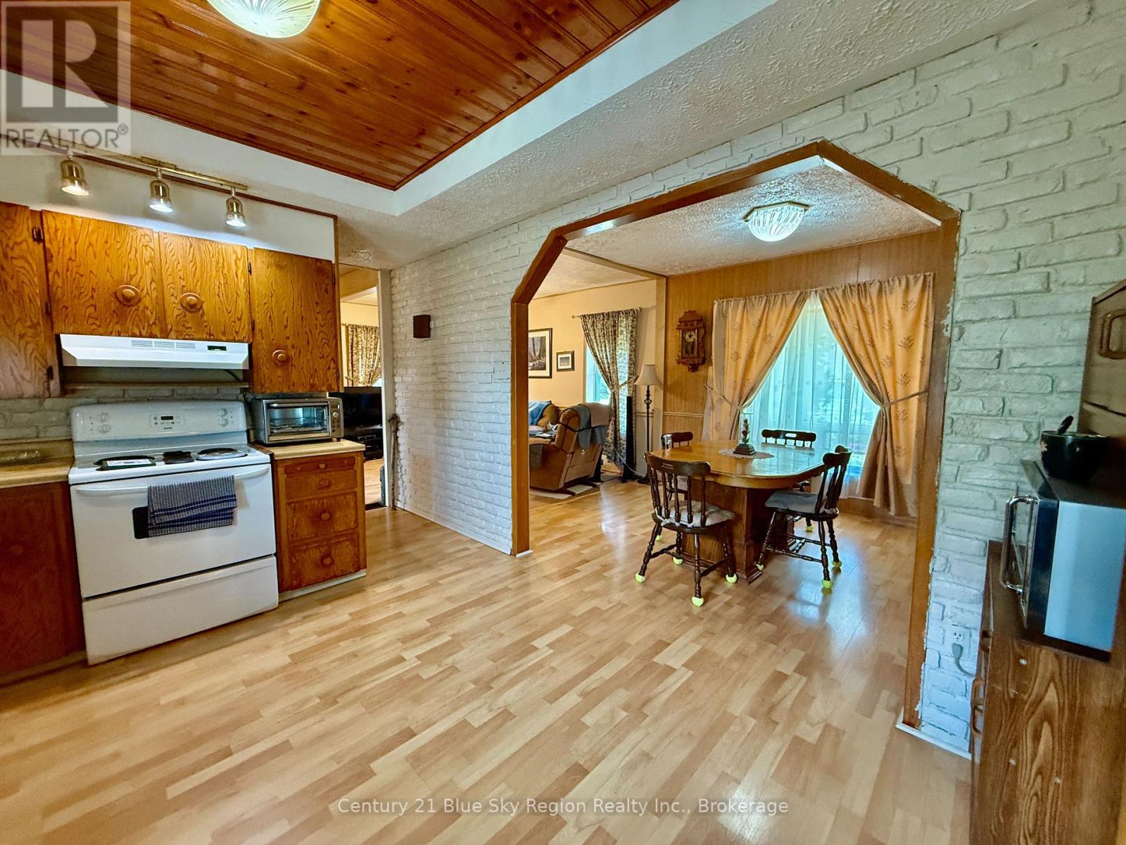 363 Park Street, Mattawa, Ontario  P0H 1V0 - Photo 17 - X12329439