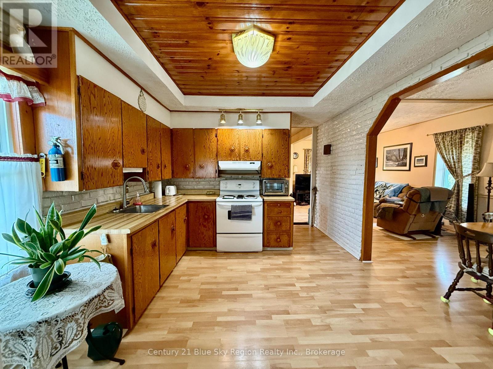 363 Park Street, Mattawa, Ontario  P0H 1V0 - Photo 18 - X12329439