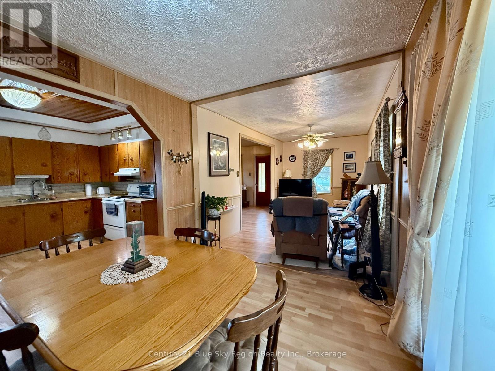 363 Park Street, Mattawa, Ontario  P0H 1V0 - Photo 6 - X12329439