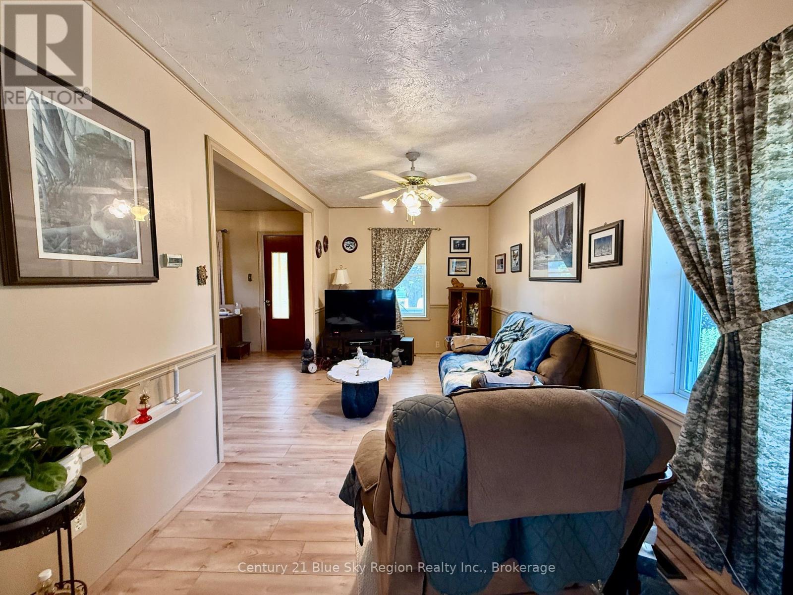 363 Park Street, Mattawa, Ontario  P0H 1V0 - Photo 8 - X12329439