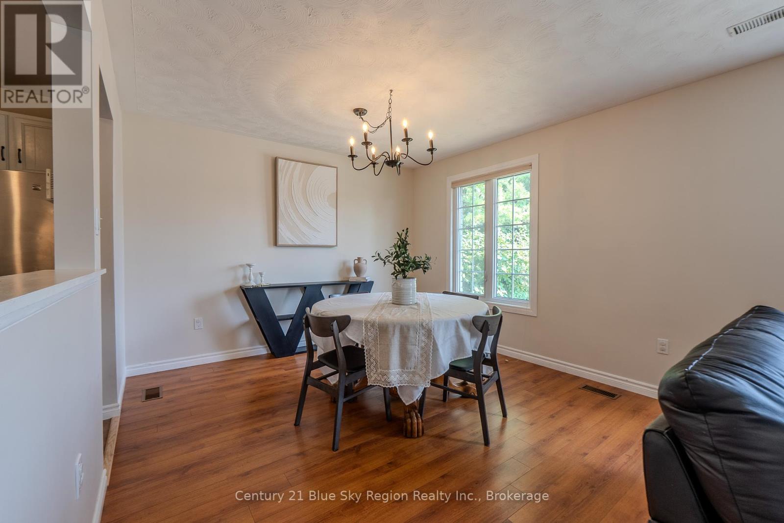 Property at 5 MERLIN AVENUE image 4