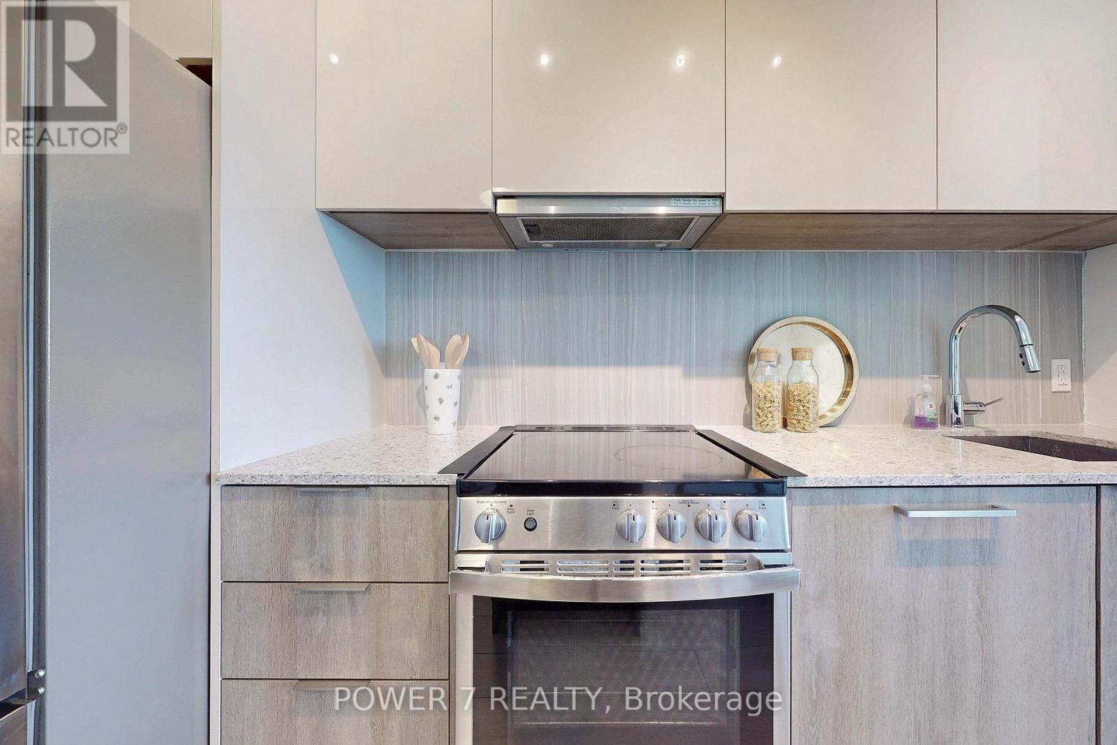 1110 - 31 Tippett Road, Toronto (Clanton Park), Ontario M3H 0C8 - Photo 10 - C12329494