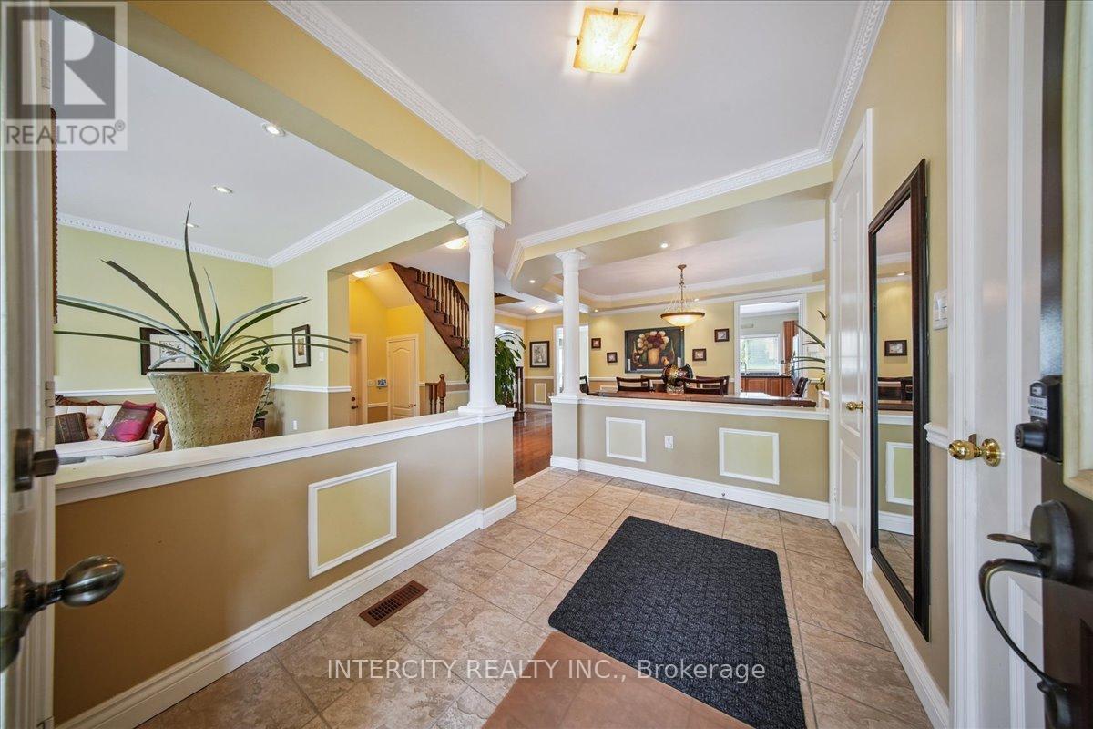 Property at 7 BUTTERWORTH DRIVE image 5