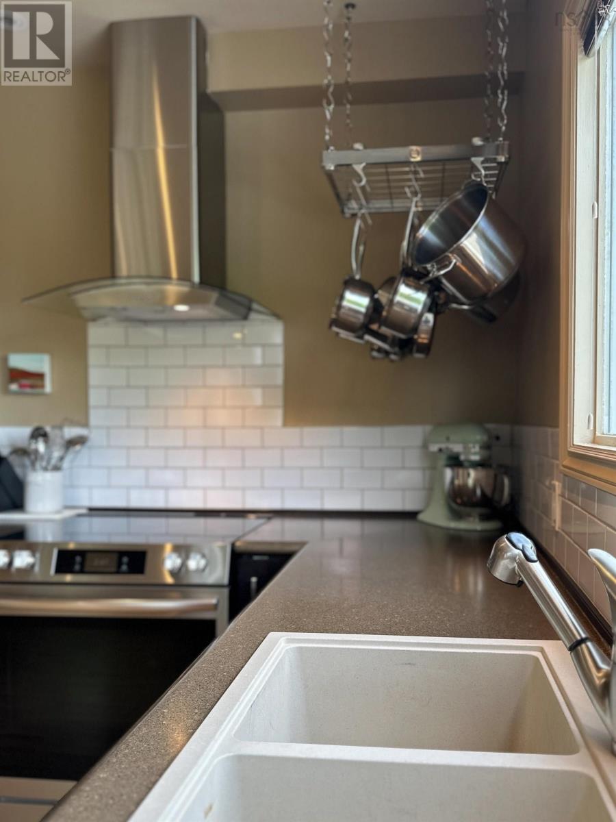 20 Queen Street, Bridgewater, Nova Scotia  B4V 1P2 - Photo 21 - 202513484