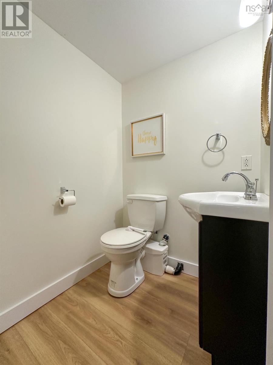 20 Queen Street, Bridgewater, Nova Scotia  B4V 1P2 - Photo 35 - 202513484