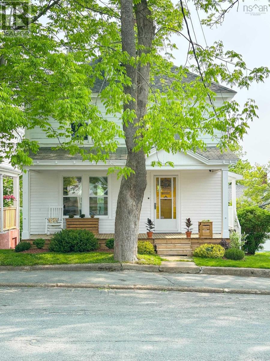 20 Queen Street, Bridgewater, Nova Scotia  B4V 1P2 - Photo 39 - 202513484