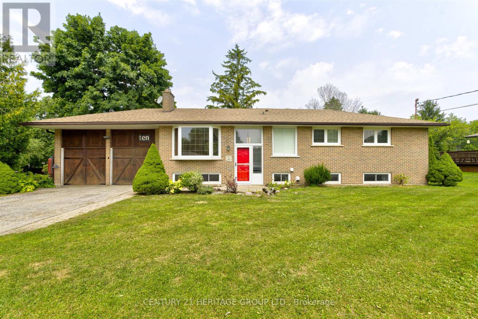 Property at 10 BACHLY CRESCENT image 1