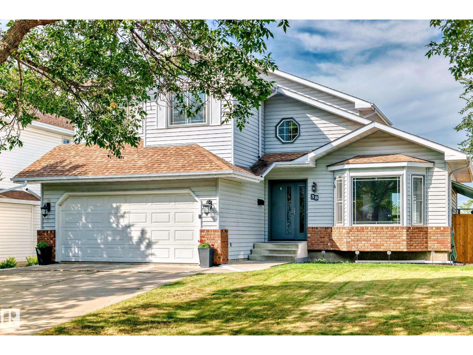 Property at 38 Deane CR image 1