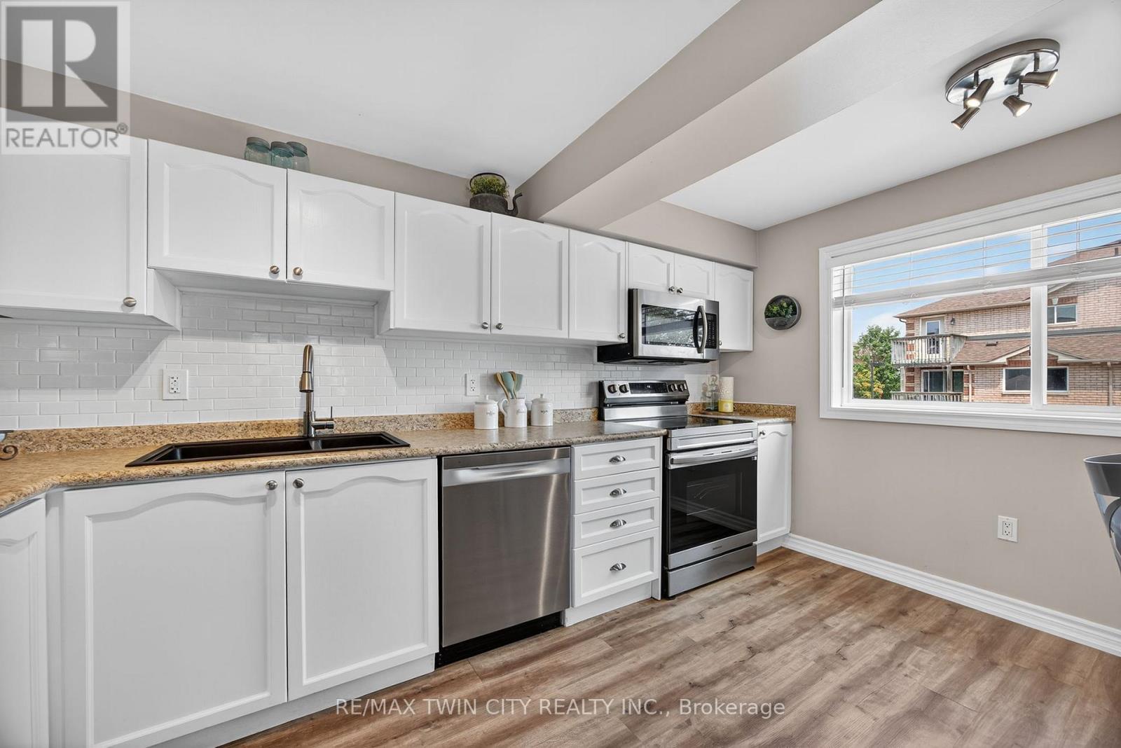 2 - 83 Goodwin Drive, Barrie, Ontario  L4N 6K4 - Photo 19 - S12329429