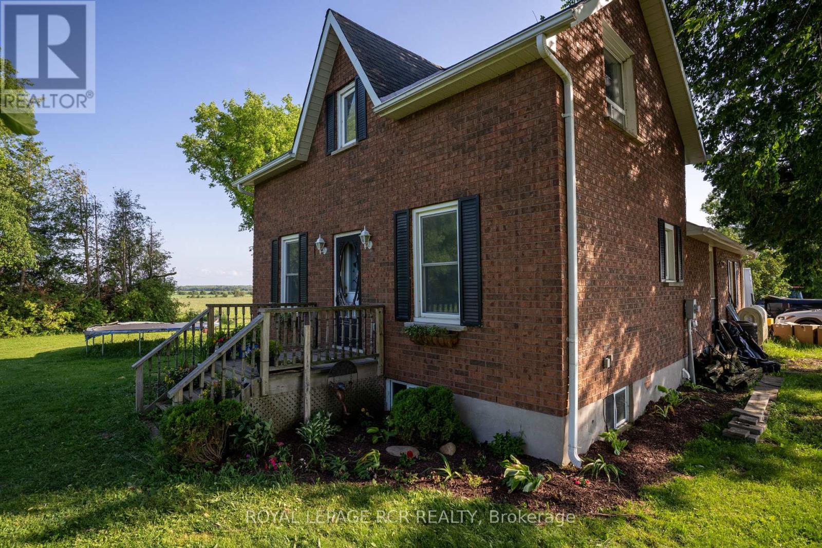 2606 Crossland Road, Springwater, Ontario  L0L 1P0 - Photo 2 - S12329460