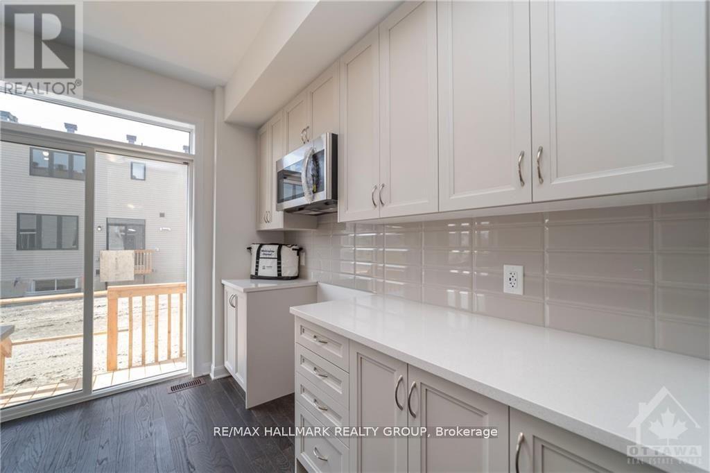 758 Jennie Trout Terrace, Ottawa, Ontario  K2W 0M2 - Photo 8 - X12329562