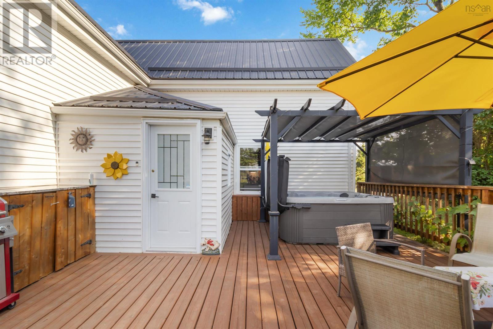 667 Crombe Road, Mill Village, Nova Scotia  B0N 2H0 - Photo 5 - 202519889