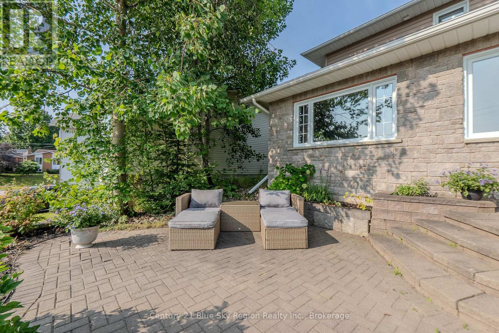 Property at 77 SHALLOT CRESCENT image 3