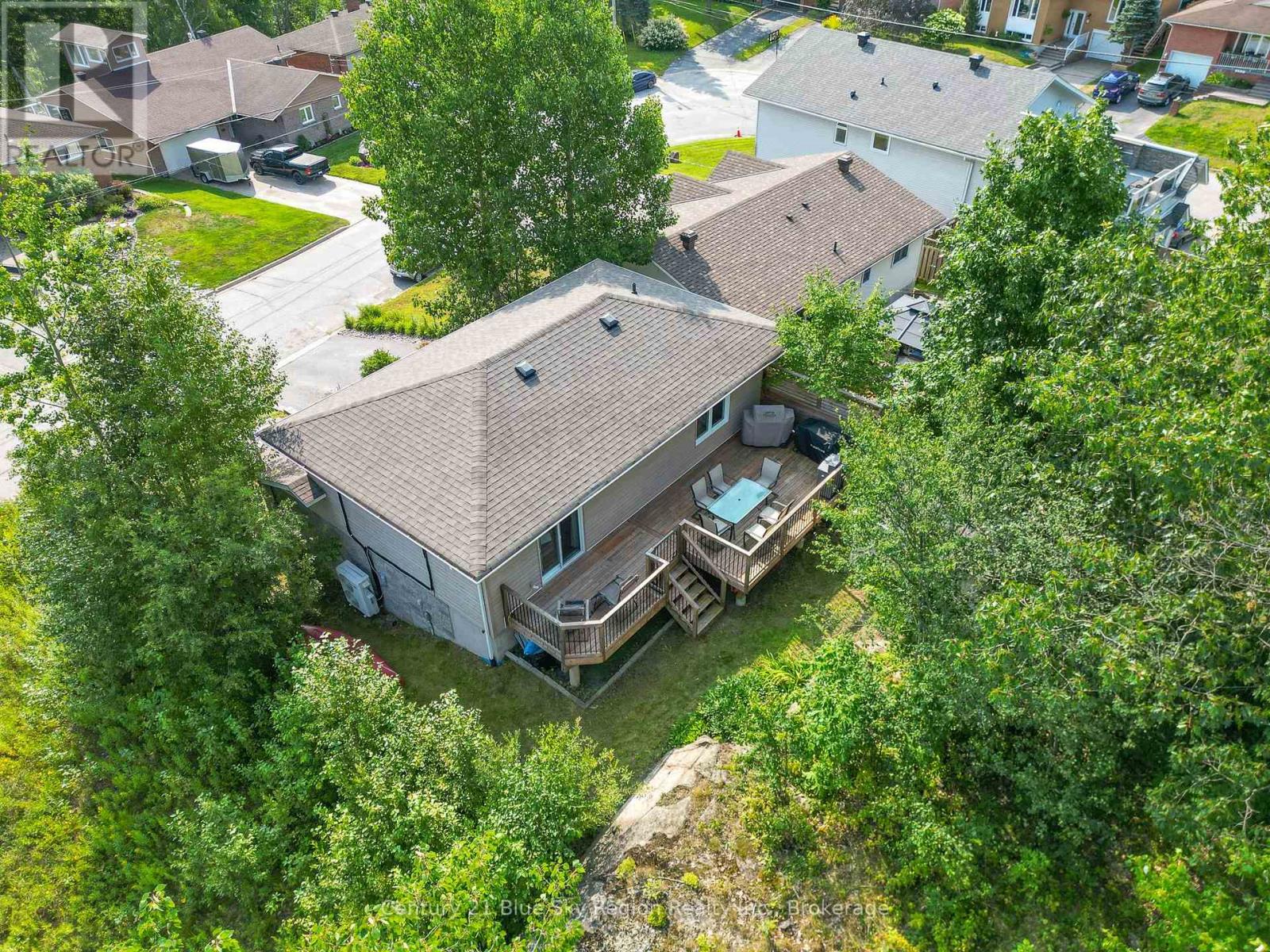 Property at 77 SHALLOT CRESCENT image 4