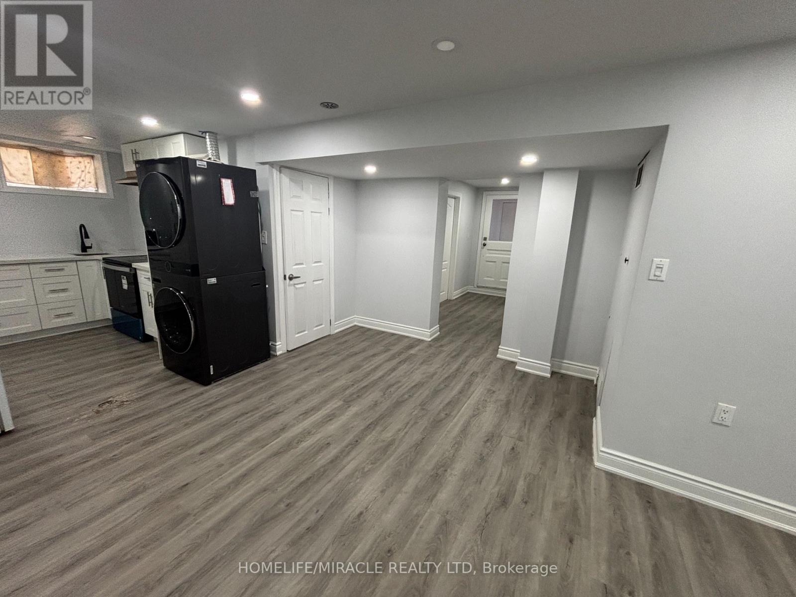 Basement - 248 Felan Avenue, Oakville, Ontario  L6K 2X6 - Photo 18 - W12329467