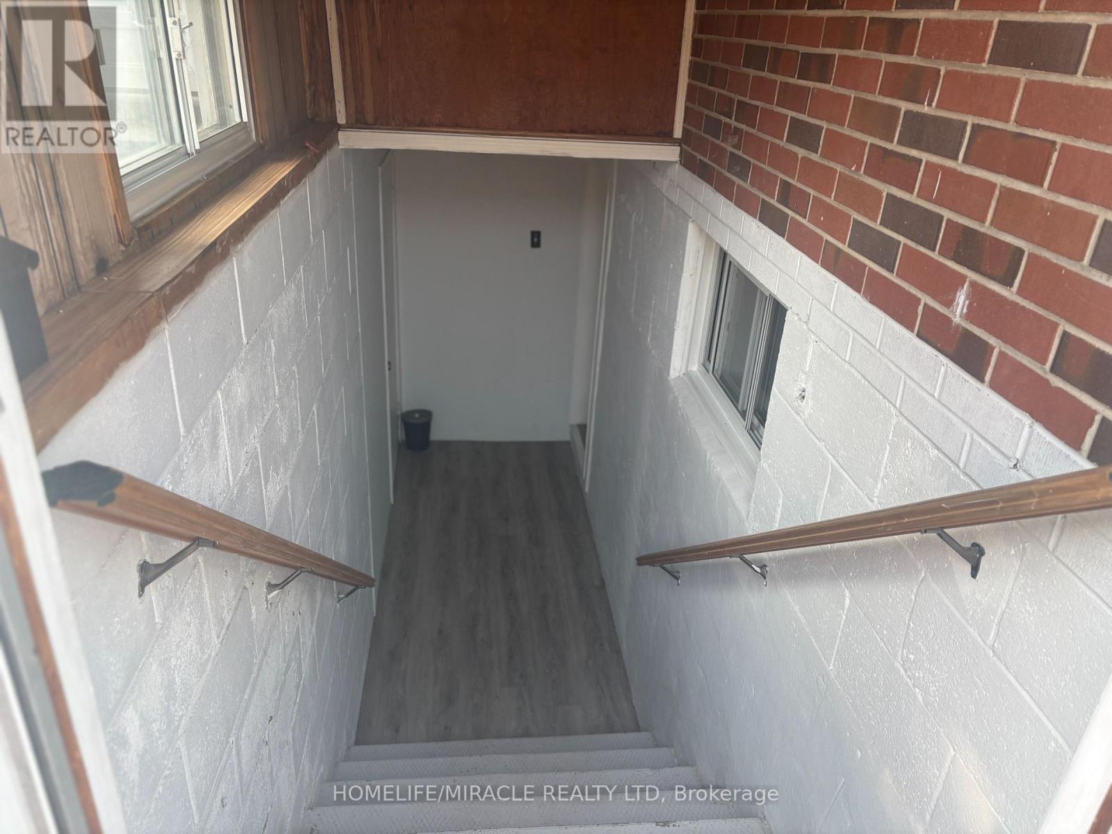 Basement - 248 Felan Avenue, Oakville, Ontario  L6K 2X6 - Photo 21 - W12329467