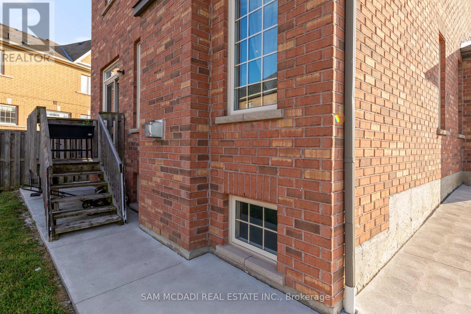 140 Sled Dog Road, Brampton, Ontario  L6R 0J4 - Photo 43 - W12329481