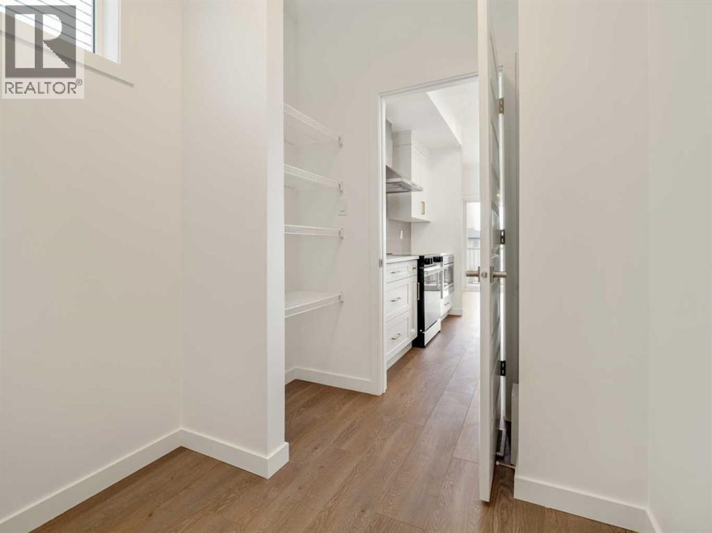 Property at 761 Violet Place W image 4