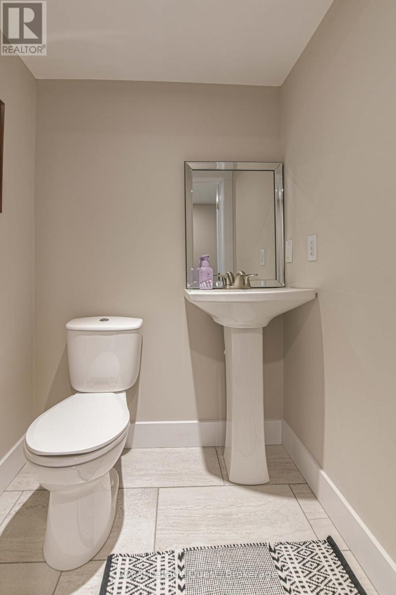 6 Millwood Court, Huntsville, Ontario  P1H 1E1 - Photo 32 - X12329552
