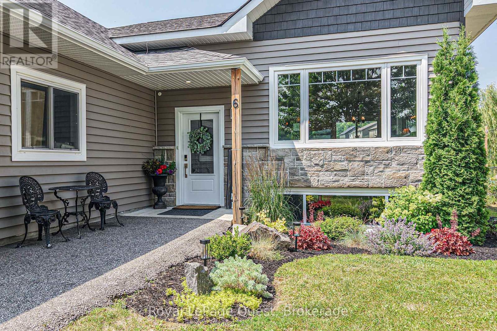 6 Millwood Court, Huntsville, Ontario  P1H 1E1 - Photo 4 - X12329552