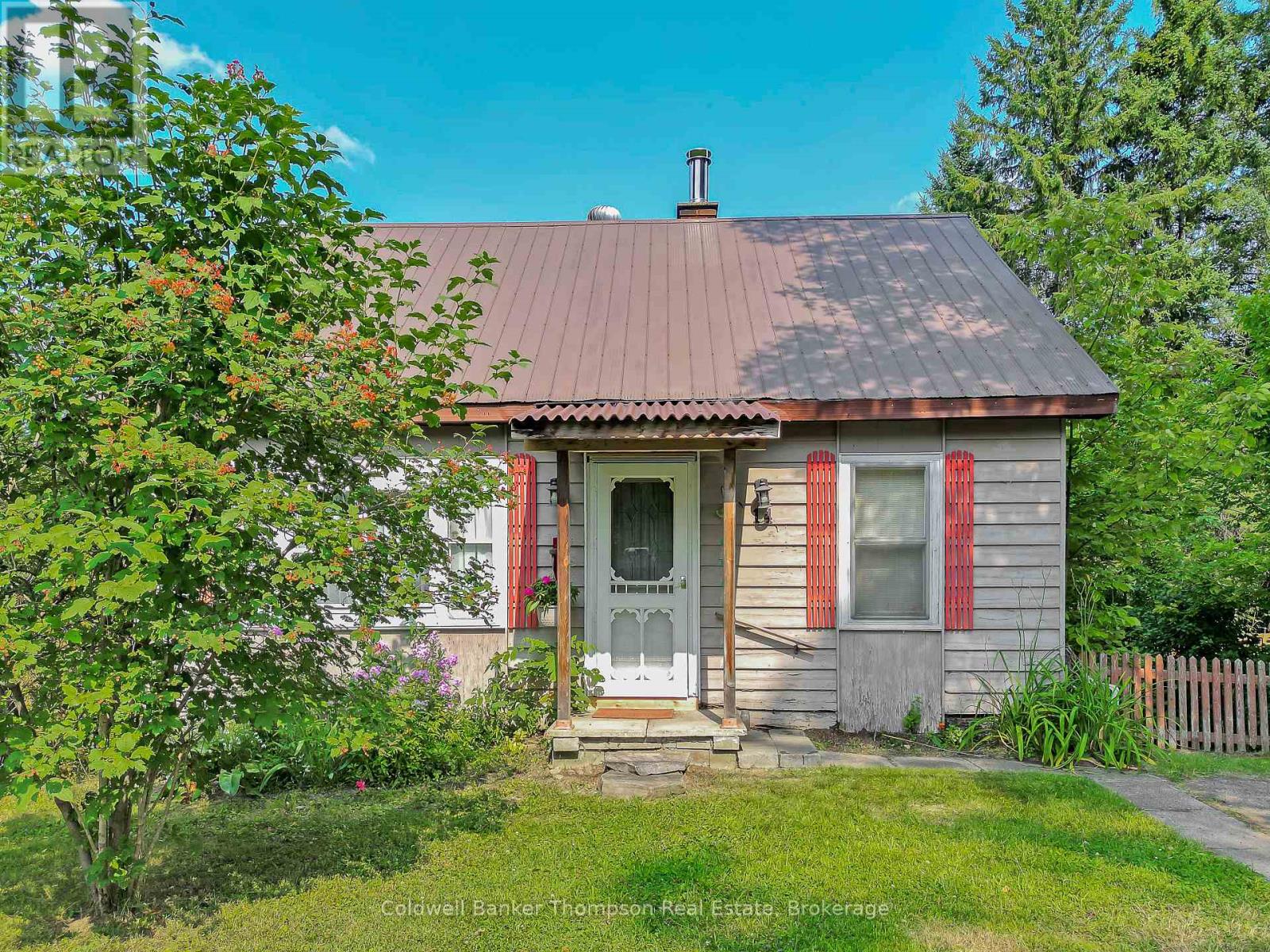 14 Tait Street, Huntsville, Ontario  P1H 1W5 - Photo 4 - X12329591