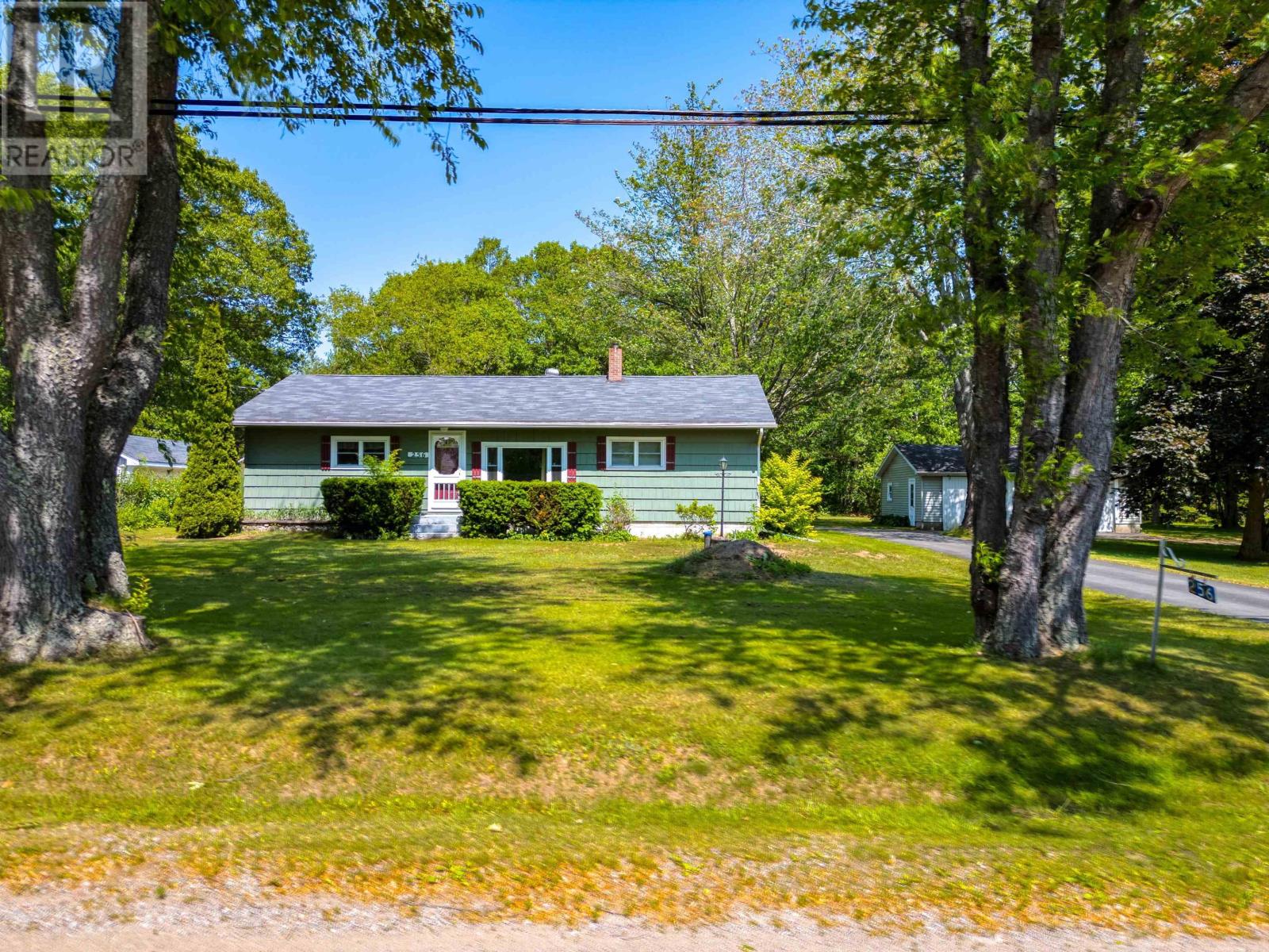 256 Dodge Road, Wilmot, Nova Scotia  B0P 1W0 - Photo 1 - 202514922