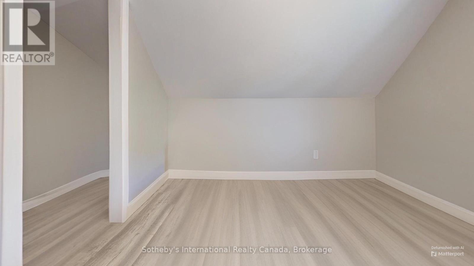 A&b - 218 Fifth Street, Collingwood, Ontario  L9Y 1X6 - Photo 14 - S12168683