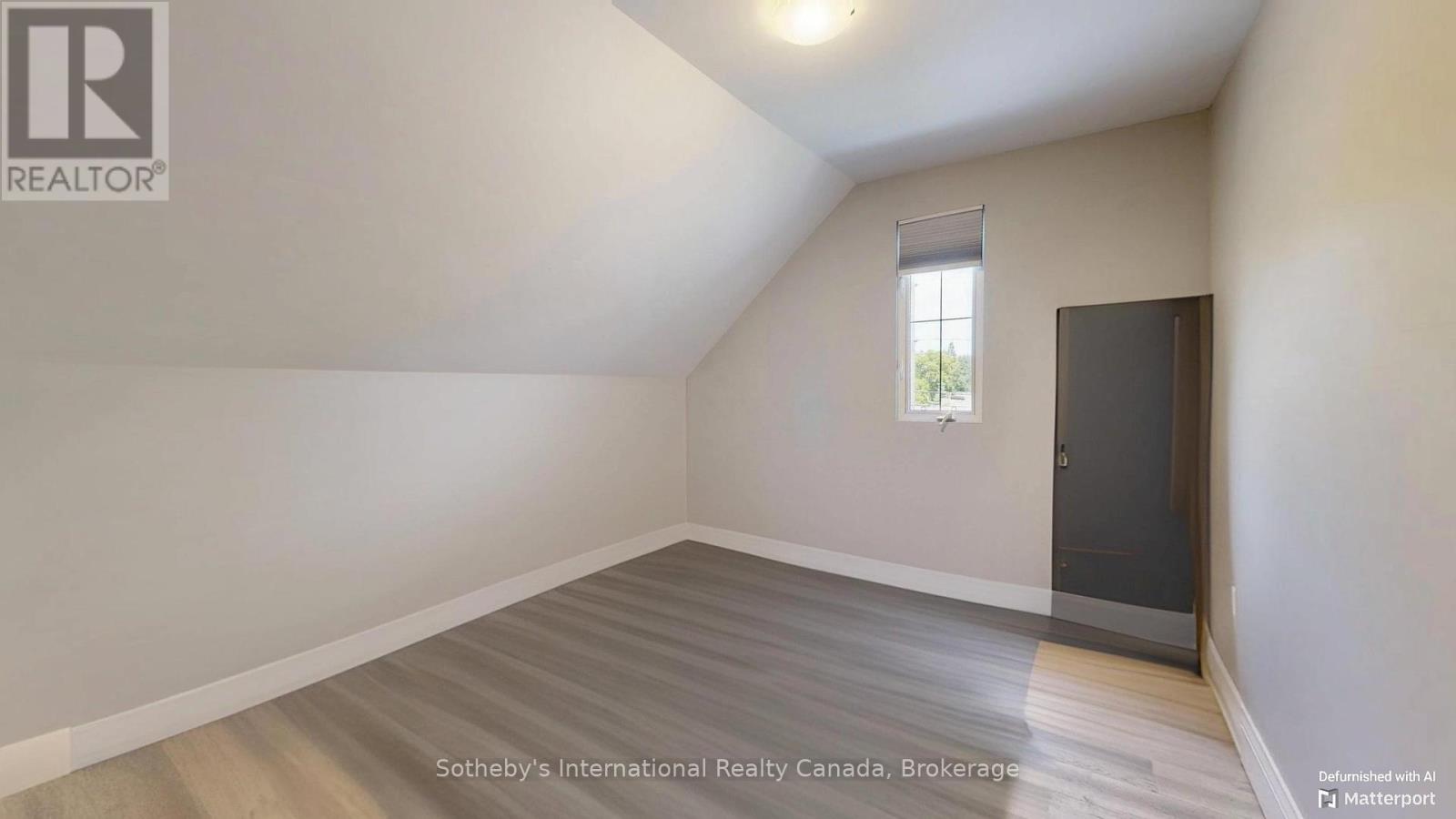 A&b - 218 Fifth Street, Collingwood, Ontario  L9Y 1X6 - Photo 12 - S12168683