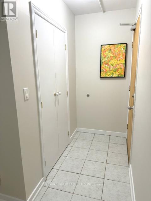 10b - 101 Coe Hill Drive, Toronto, Ontario  M6S 3E3 - Photo 2 - W12326064