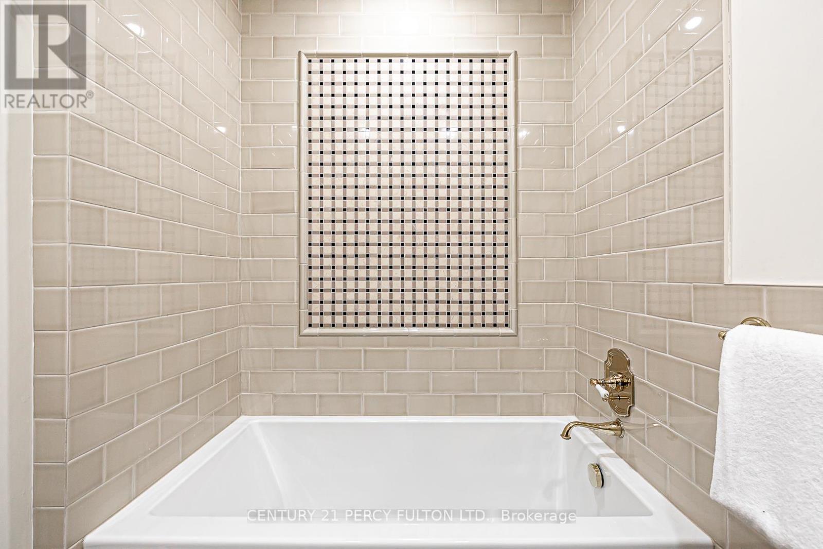 4 Page Avenue, Toronto, Ontario  M2K 2B2 - Photo 23 - C12329533