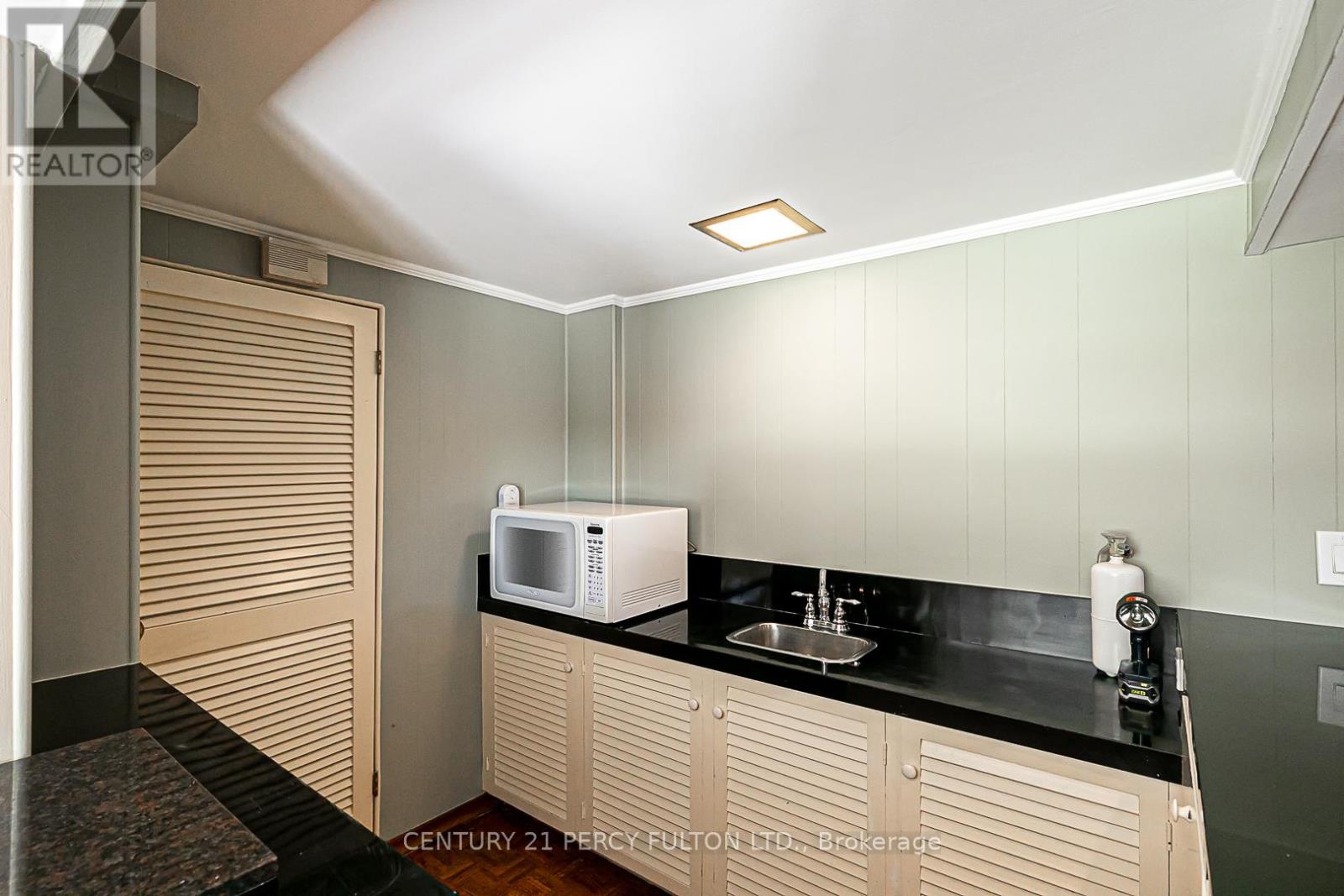 4 Page Avenue, Toronto, Ontario  M2K 2B2 - Photo 29 - C12329533